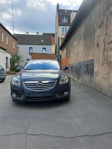 Opel insignia 2.0 cdti sports touer 160ps