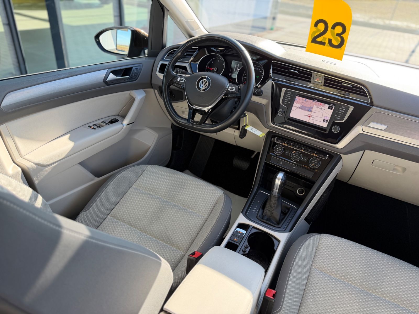 Touran 1.6 TDI DSG NAVI LED