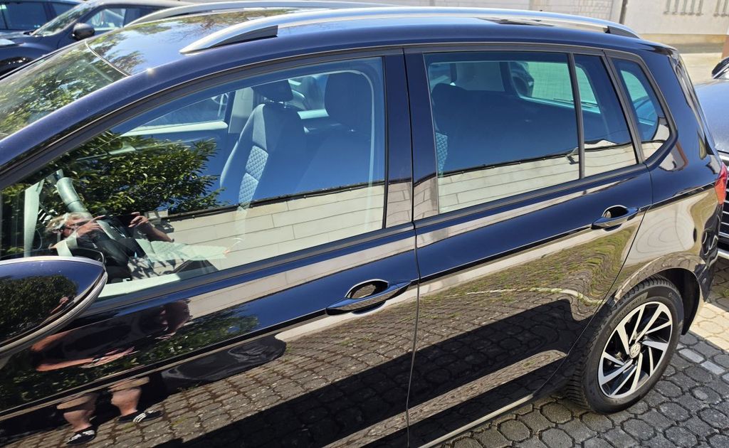 Image of Volkswagen Golf Sportsvan