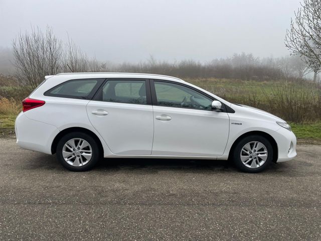 Toyota Auris Touring Sports 1.8 Hybrid Aspiration