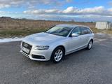 Audi A4 2.0 TDI (DPF) multitr. Attraction Avant A...