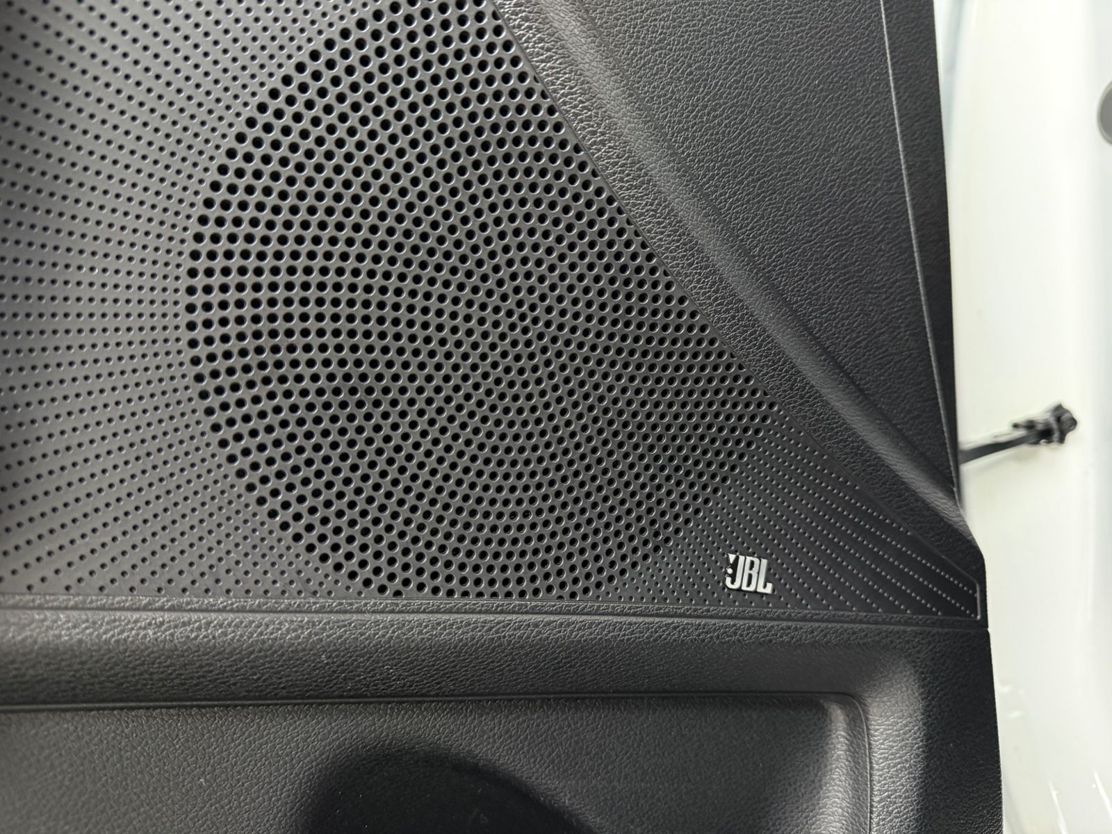 Fahrzeugabbildung Kia XCeed Platinum Edition PANO AHK JBL ACC