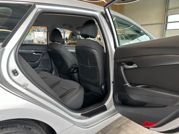 Hyundai i40 cw 5 *Tempo*AHK*SitzHZ*PDC*