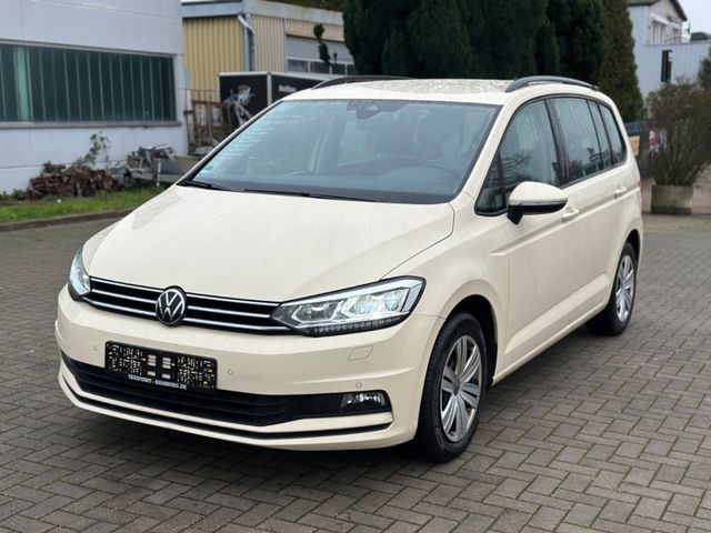 Volkswagen Touran 2.0 TDI Navi*Scheckheft*Kamera*LED*Xenon*