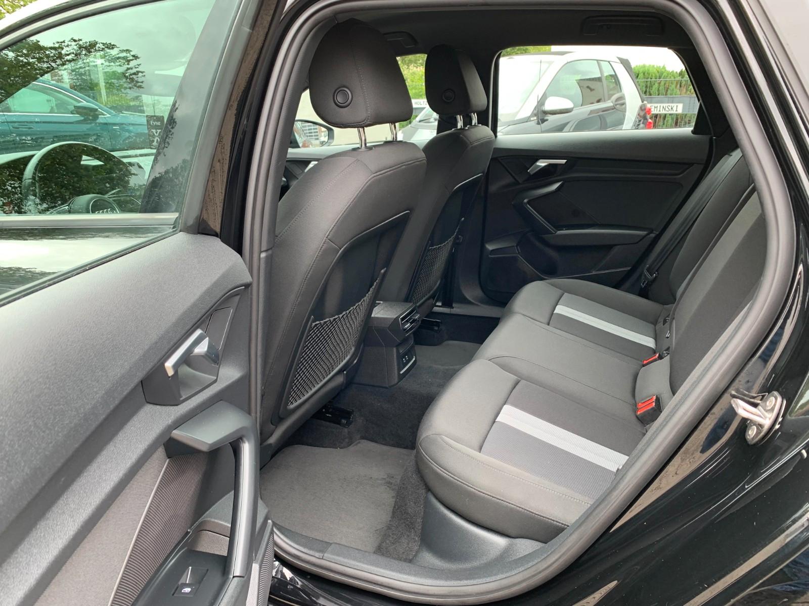 Audi A3 Sportback 30 TFSI S line, миниатюра 16