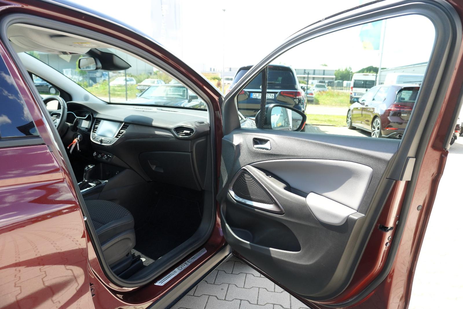 Opel Crossland Innovation*Navi*AHK*SHZ*AppelC.*PDC*