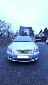 Toyota Hiermit verkaufe ich einen super gepflegte... - Toyota Avensis Gebrauchtwagen in Berlin