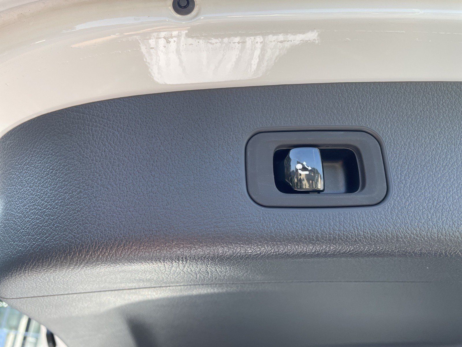 Fahrzeugabbildung Mercedes-Benz GLC220 d AMG Premum AIRMATIC Pano AHK DISTRO HAL