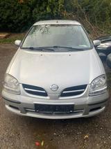 Nissan Almera Tino - gebrauchte Nissan Almera Tino aus dem Jahr 2004