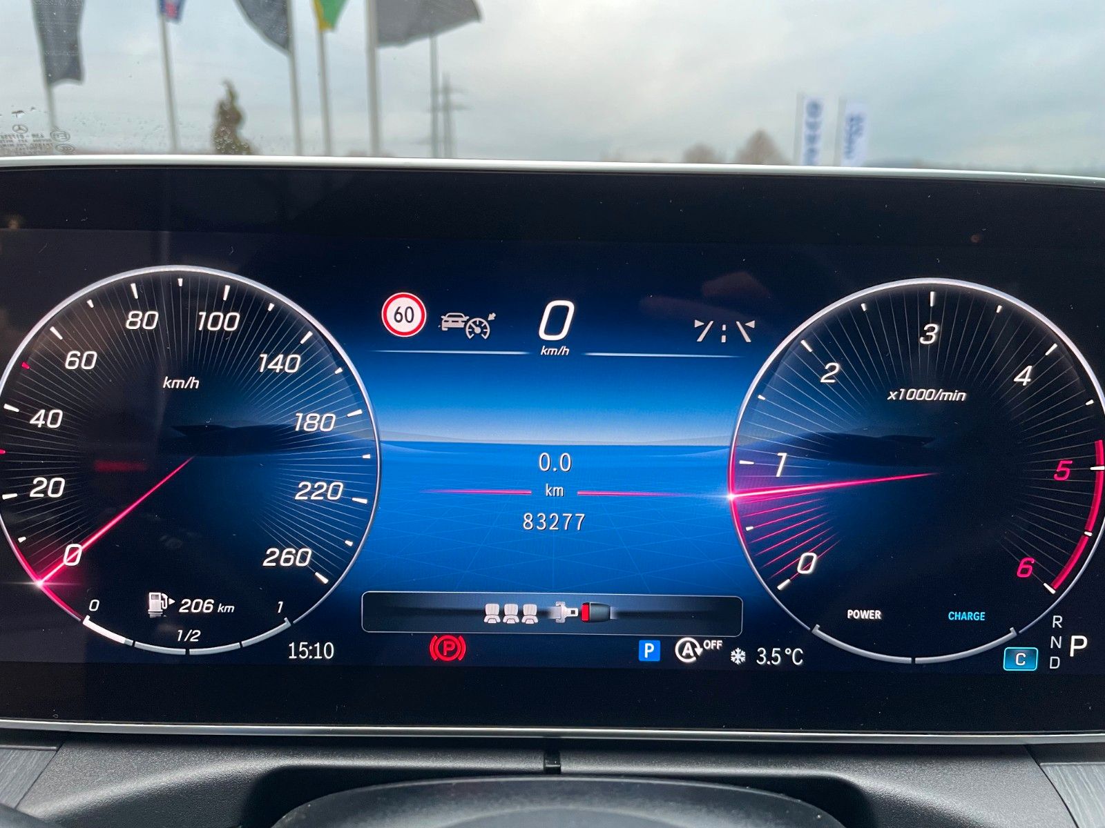 Fahrzeugabbildung Mercedes-Benz C 220 d T AVANTGARDE AHK+HUD+360°+STDH+DISTR