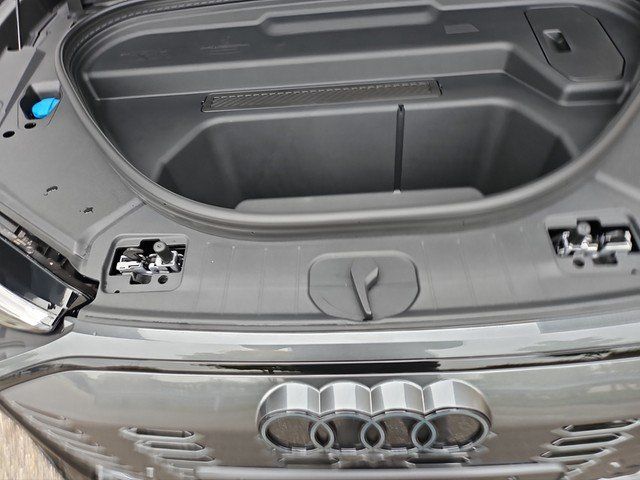 Audi Q6 SB e-tron quattro Pano AHK Tech Pro B&O foto 15