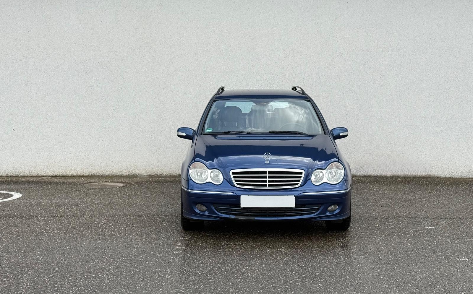 Mercedes-Benz C220 2007 — photo 8