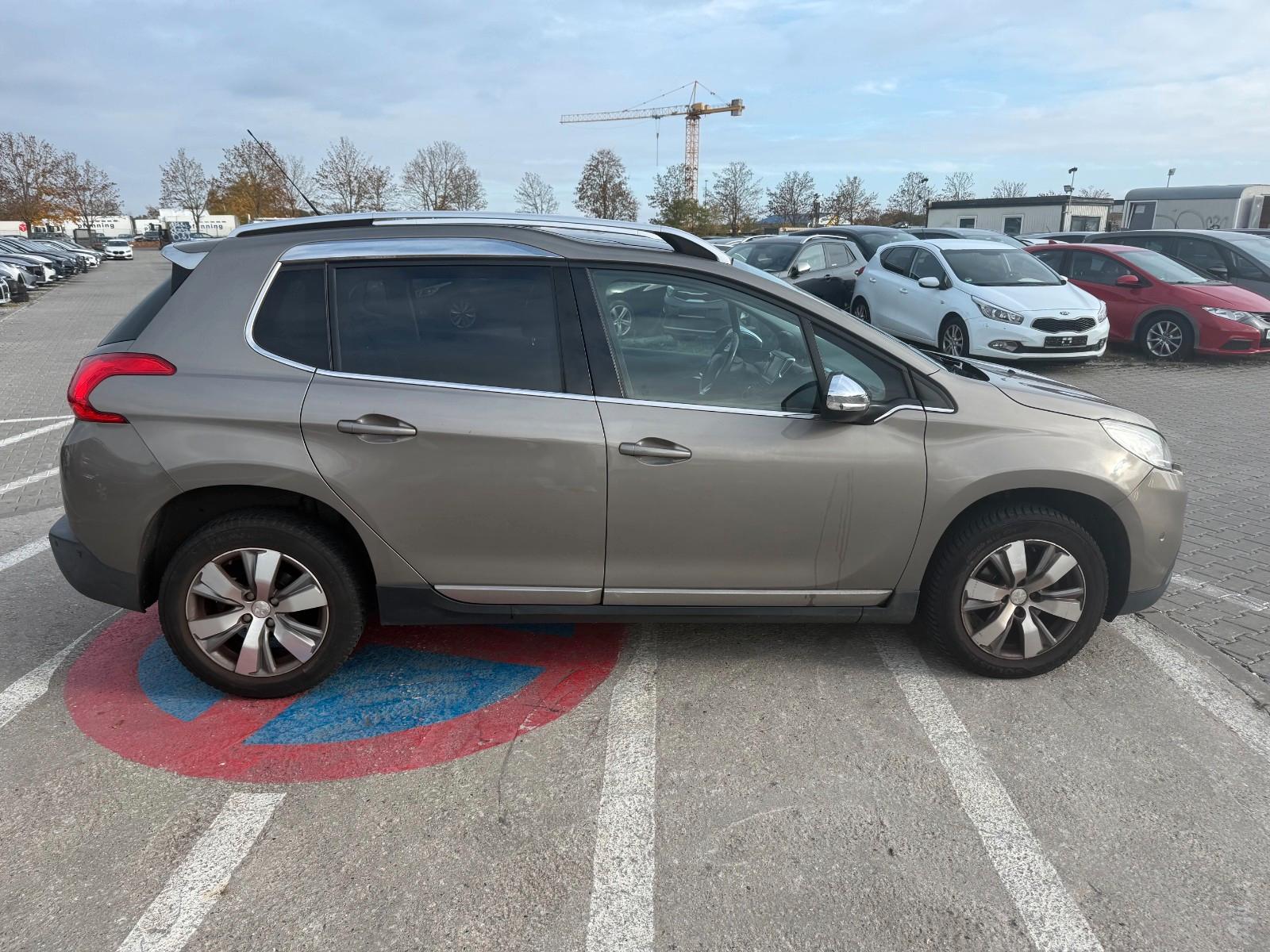 Peugeot 2008 2015 — engine 1.598 cm³, 120 HP (88kW)