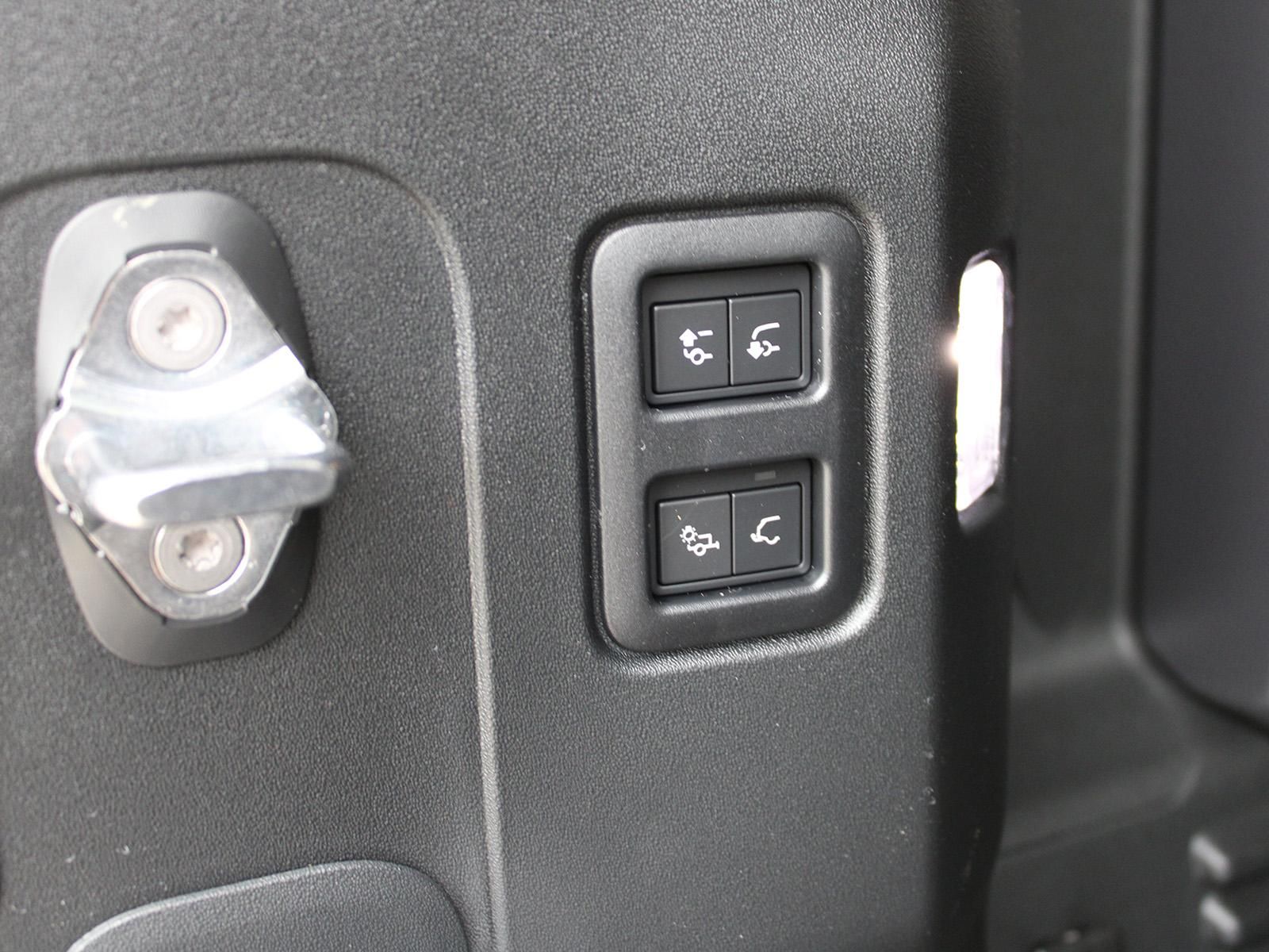 Fahrzeugabbildung Land Rover Defender 110 D350 X-Dynamic HSE