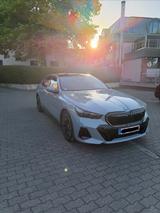 BMW i5 eDrive40 - Pano M Sport Pro AHK HUD Memory - BMW i5 in Frankfurt (Main)