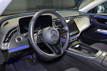 Mercedes E 200 - 8