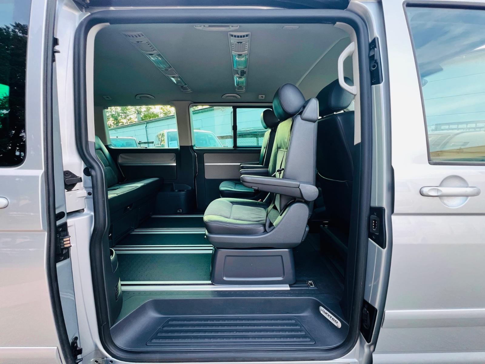 VOLKSWAGEN T5 MULTIVAN UNITED 2.5 TDI 174ch 4MOTION - 7 PLACES - 2 PORTES COULISSANTES ÉLECTRIQUES - ALCANTARA/CUIR - GPS - CHAUFFAGE AUXILIAIRE