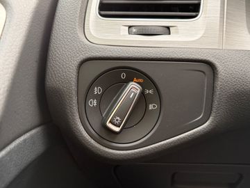 Bild 8 VW Golf VII R-LINE Lim. +PDC+NAVI+BI-XENON+ALU+BT+