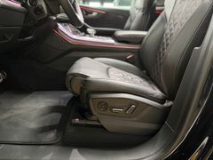 AUDI SQ8 4.0TFSI QUATTRO/COMP.PLUS/S.BELÜ/PANO/PANO
