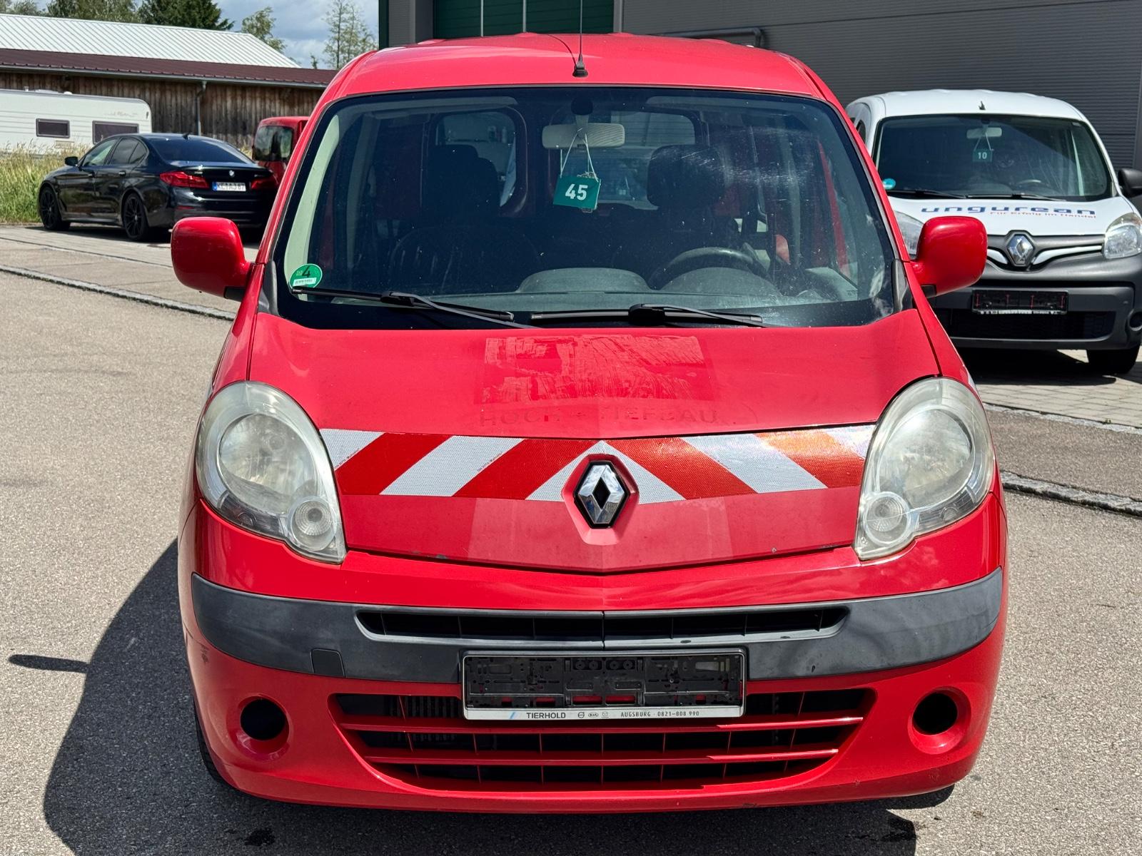 Renault Kangoo 2012 — rear view