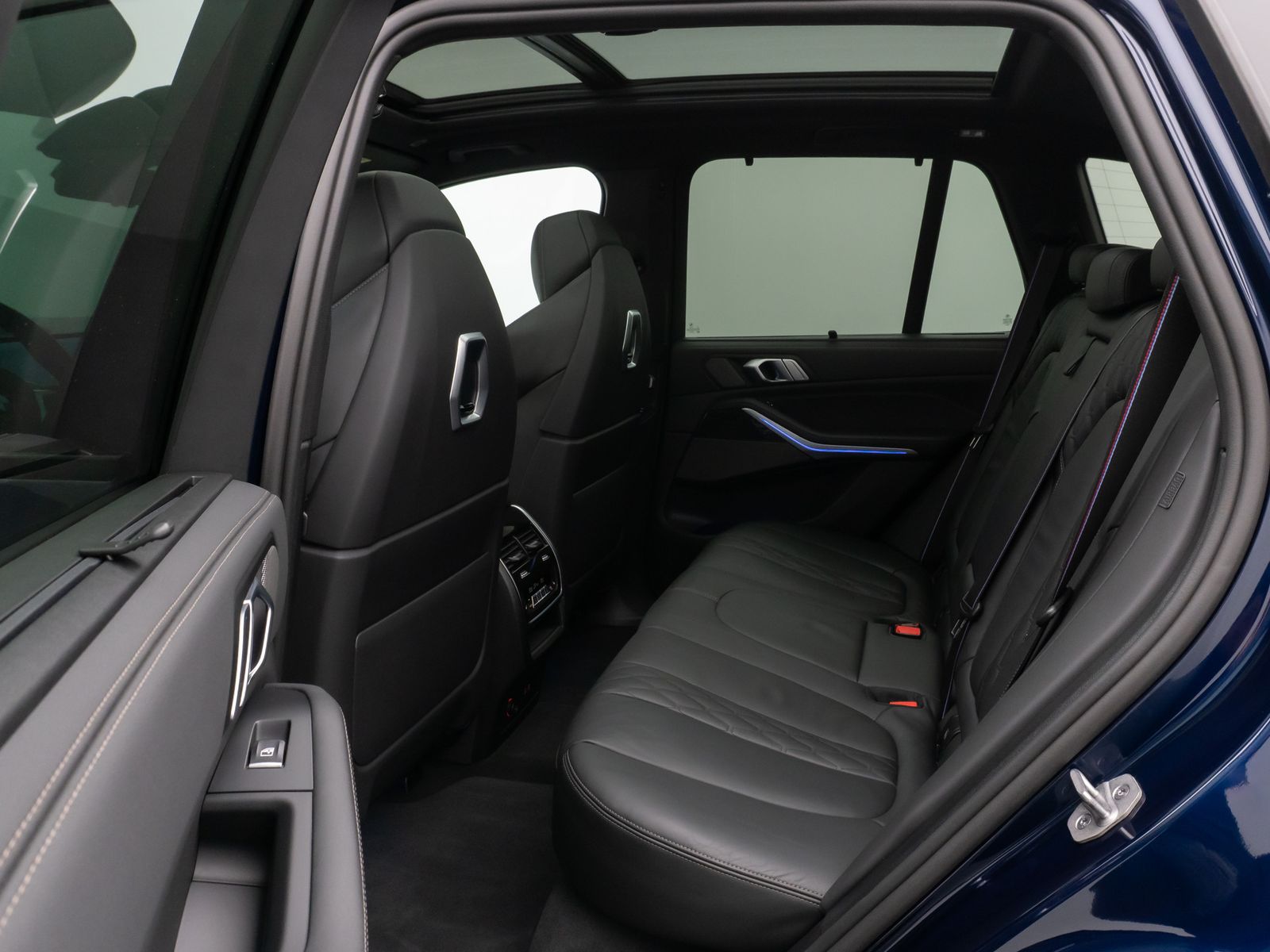 Fahrzeugabbildung BMW X5 xD30d M Sport Pro Panoram 360°HUD DAB H/K 22"
