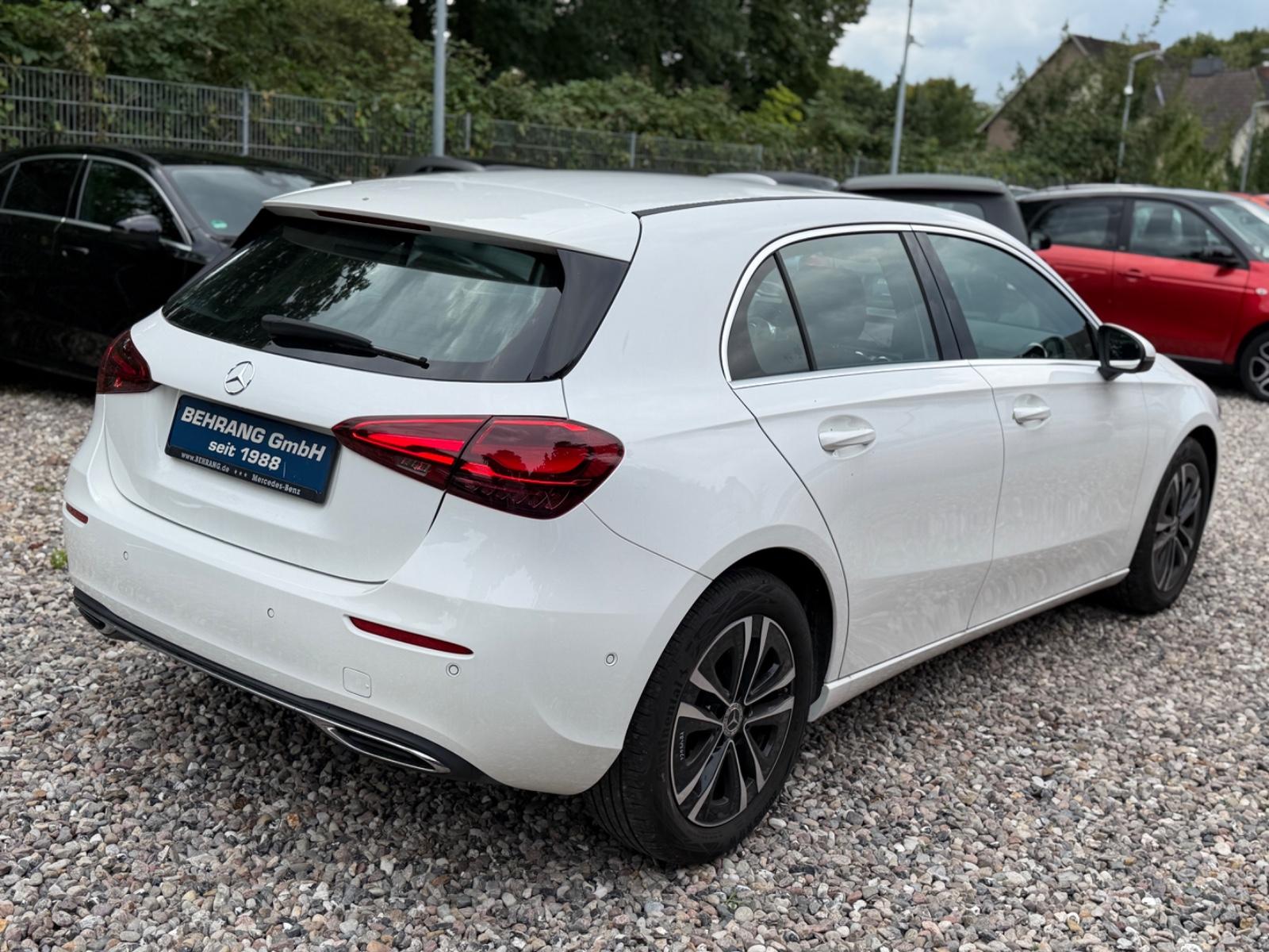 Mercedes-Benz A-Class A180d*AUTOMATIK*MULTIBEAM-LED*CARPLAY+NAVI*, миниатюра 7
