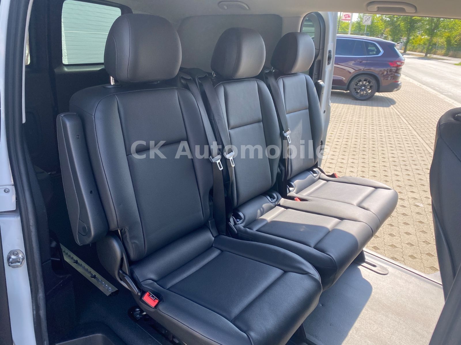 Fahrzeugabbildung Mercedes-Benz Vito Mixto 119 lang Autom./5 Sitze/Navi/LED/Kam