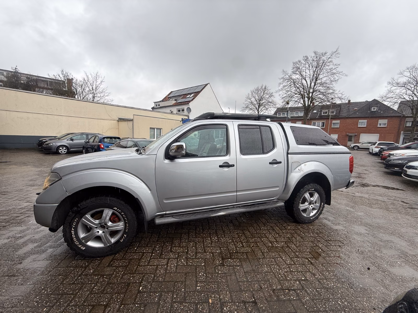 NISSAN NAVARA PICKUP DOUBLE CAB PLATINUM 4X4 | 171 ch | BVA | TOIT OUVRANT | VOLANT EN CUIR