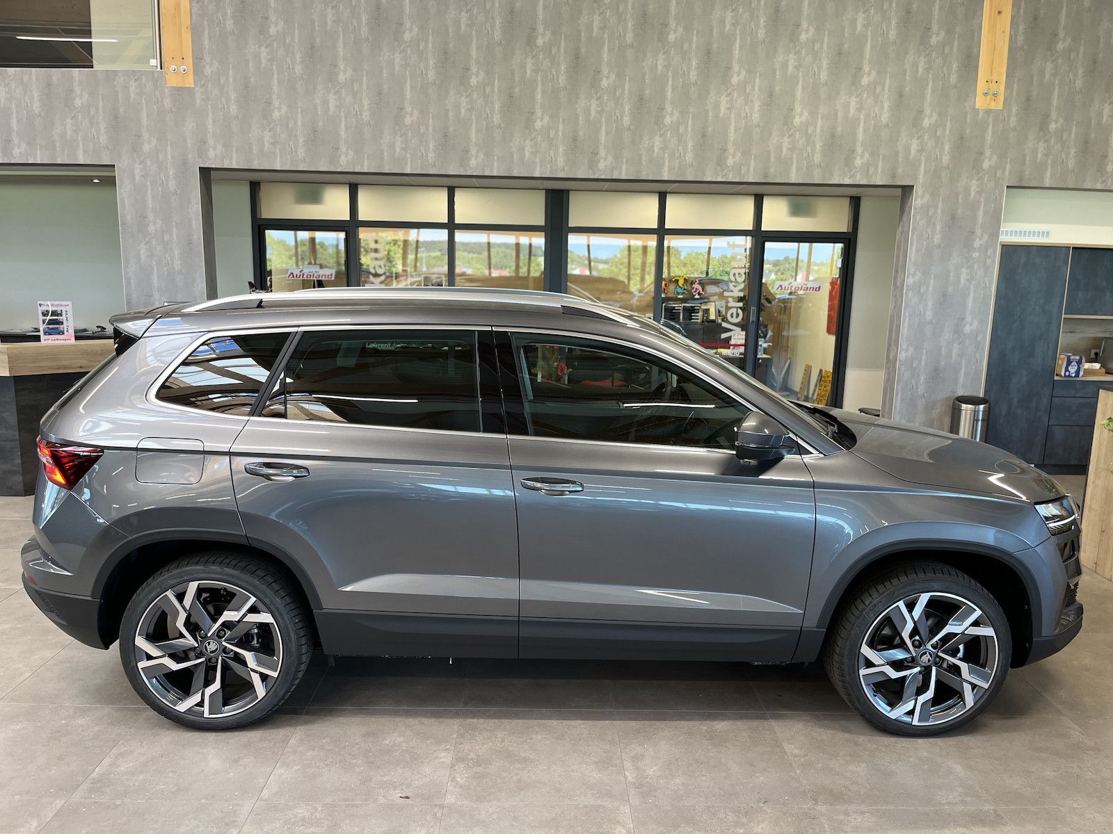 Skoda Karoq TOP Selection TDI DSG 4x4*AHK*ACC*5JG*19´ imagem 2