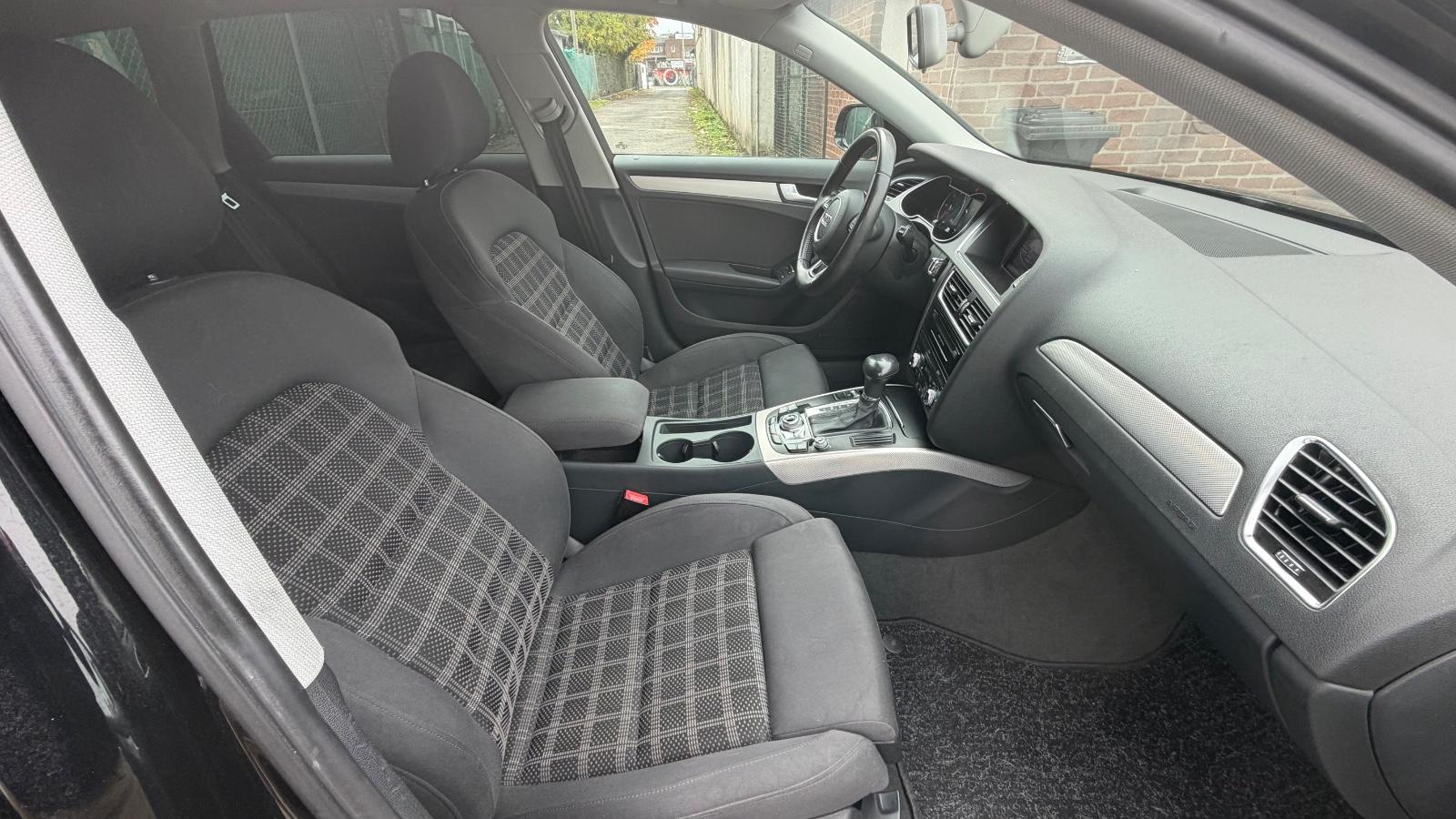 Audi A4 2013 — photo 12