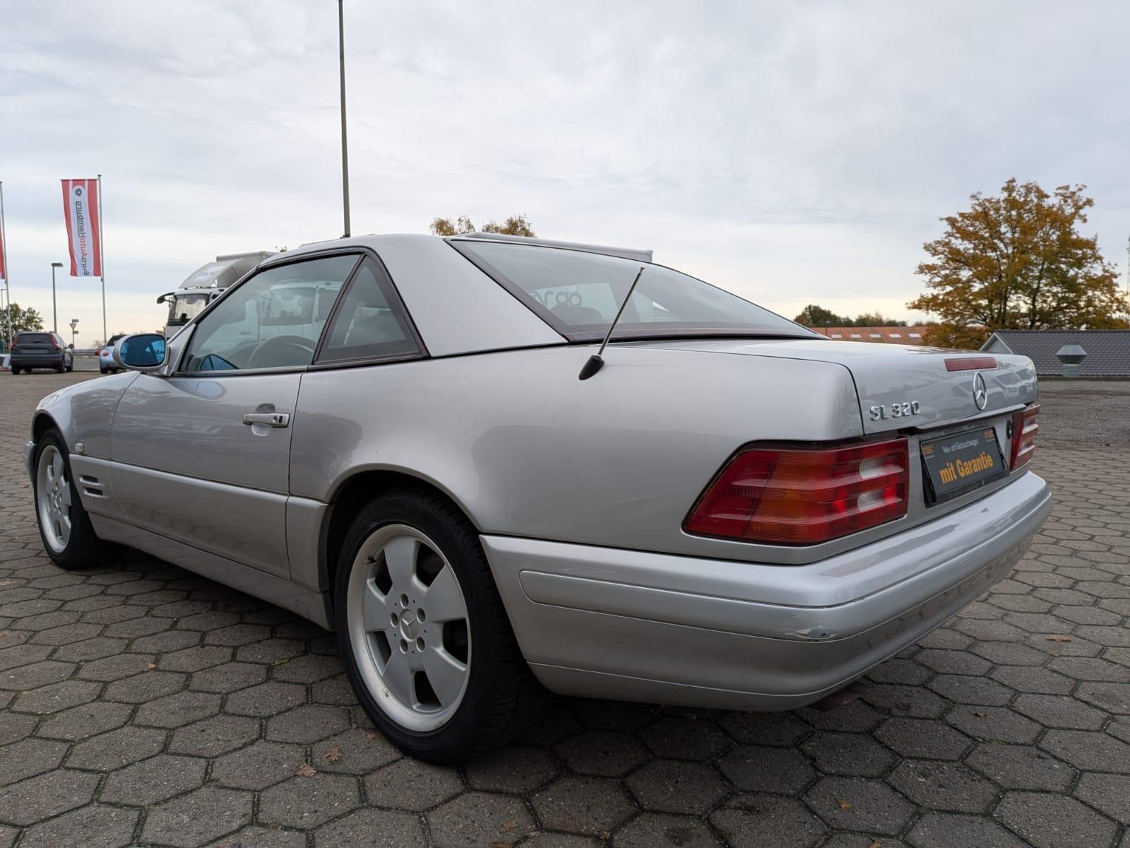 Mercedes-Benz SL 320
