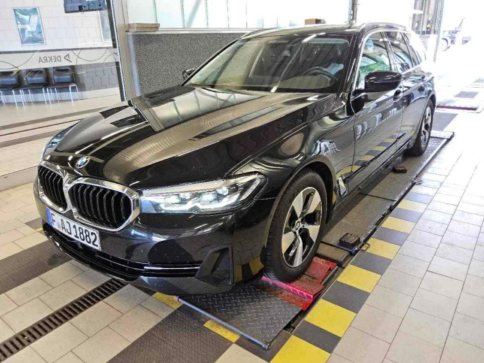BMW 520d T Aut LED/ACC/NAVI/VIRTU/DAB/SHZ/8Fa