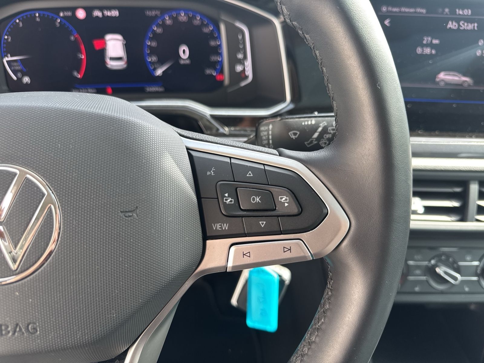Polo 1.0 TSI Style, Navi, Panorama, 16" Alu Pale