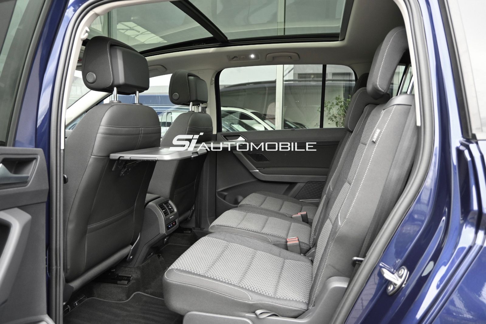 Fahrzeugabbildung Volkswagen Touran 2.0 TDI °UVP61.150€°ACC°AHK°STHZ°8-FACH°