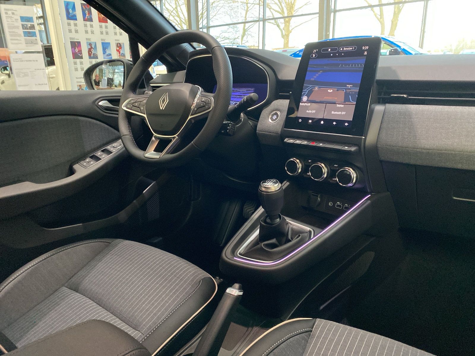 Renault Clio - Bild 9