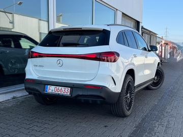  Mercedes-BENZ EQA — фото 2