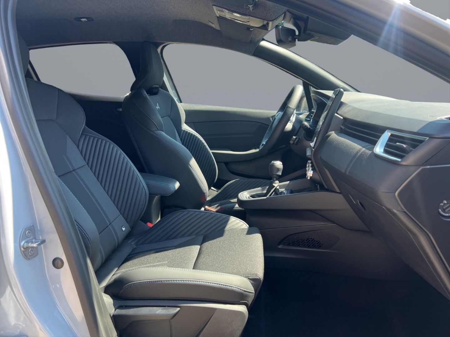 Fahrzeugabbildung Renault Clio V Esprit Alpine 1.0 TCe 90 EU6e Navi Digita