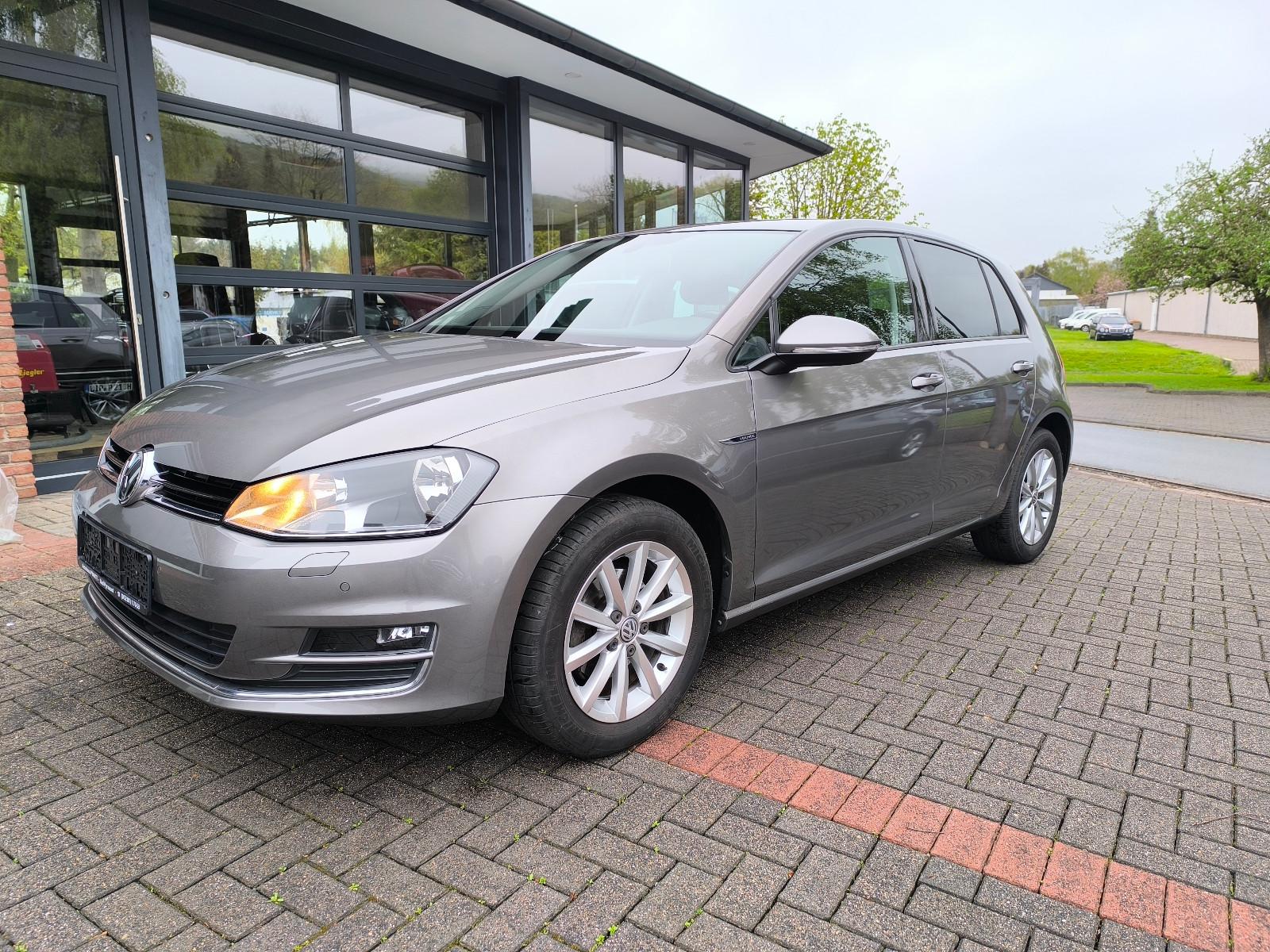 Volkswagen Golf VII Lim. Lounge BMT