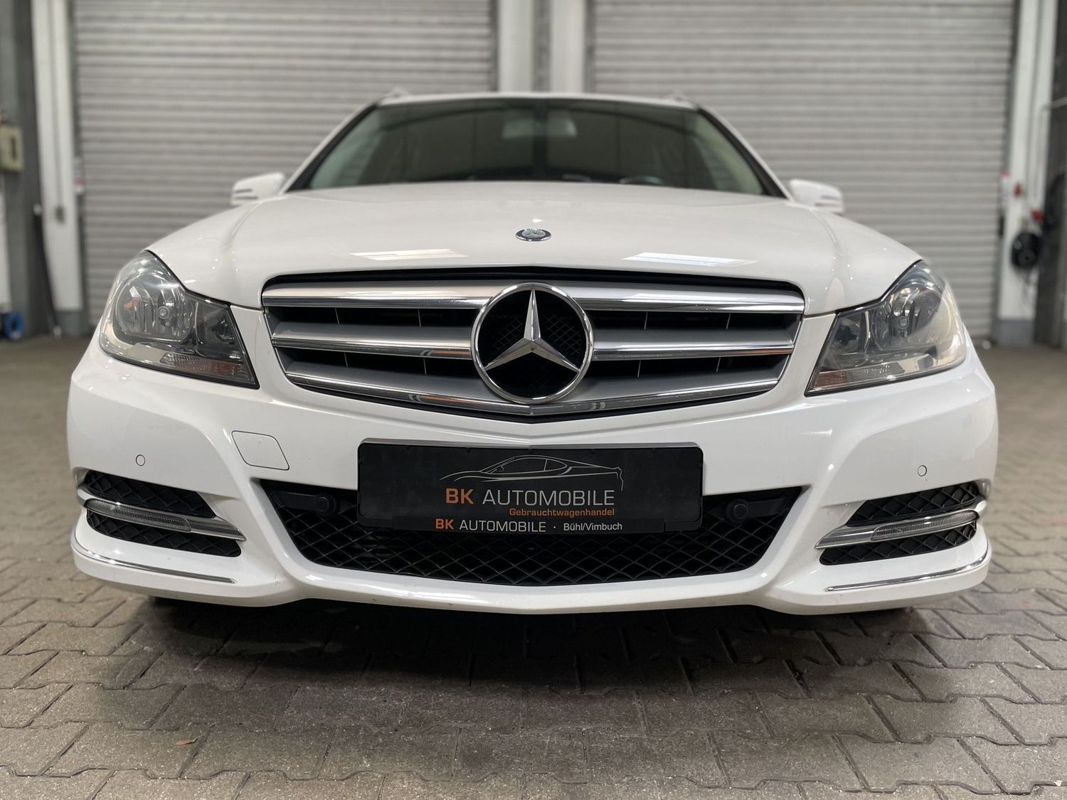 Fahrzeugabbildung Mercedes-Benz C 200 T CGI BlueEfficiency #Tempomat#PDC#Navi