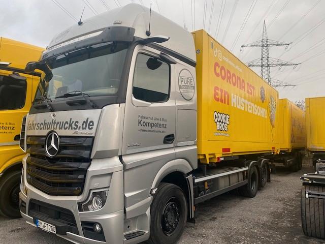 Mercedes-Benz Actros 2542 Gigaspace Fahrschul LKW