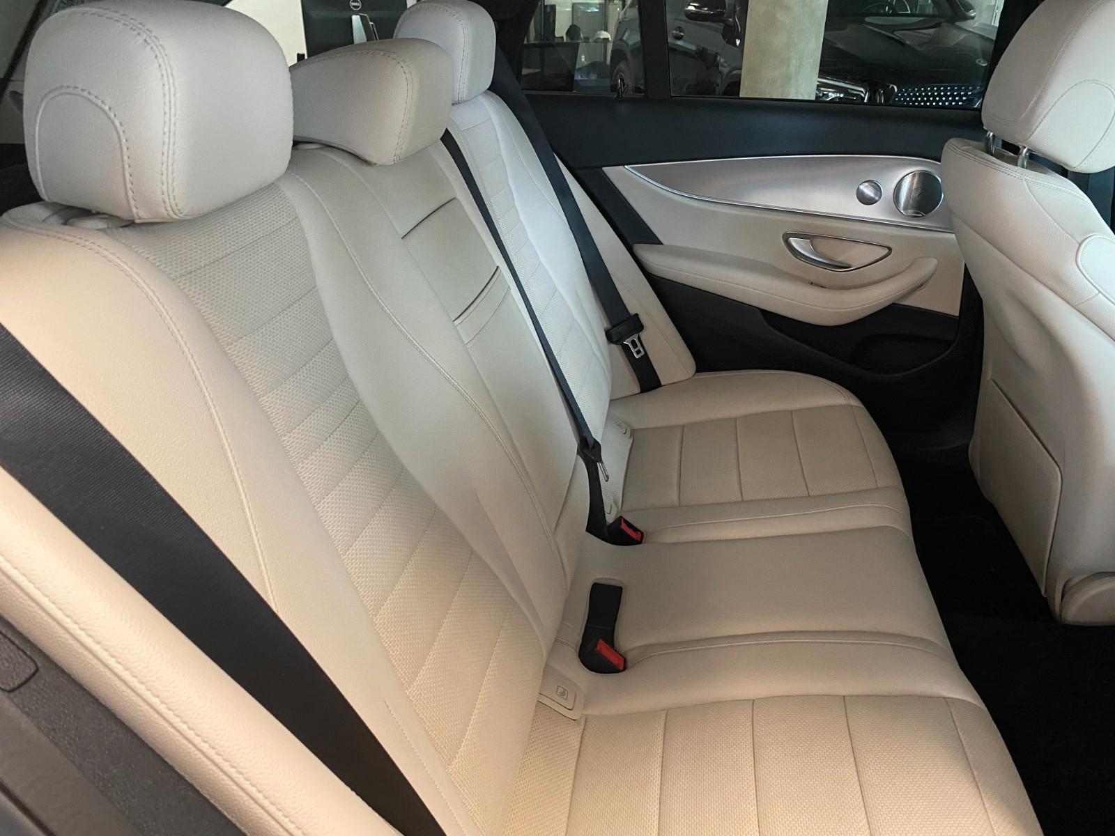 Mercedes-Benz E 220 d T Autom./Burmester/360°/Multibeam/AHK