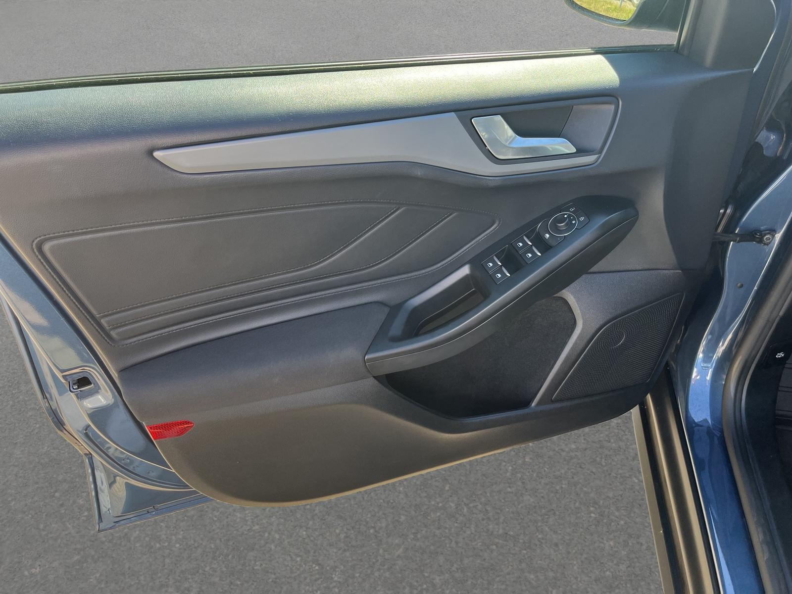 Ford Focus COOL&CONNECT 1.0 LED-SCHEINWERFER+CARPLAY, миниатюра 23
