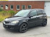 Mazda 2 Lim. 1.4 Active Sport Klima Kamera BLACK Line - Mazda 2 aus 2005