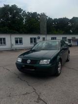 Volkswagen VW Bora 1.6 Benziner - gebrauchte VW Bora aus dem Jahr 1998