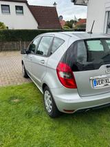 Mercedes-Benz A 160 BlueEFFICIENCY - - Mercedes-Benz A 160: Kleinbus