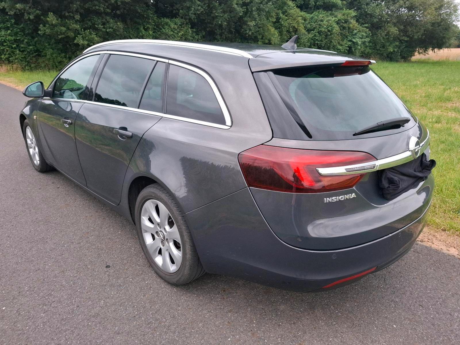 Opel Insignia 2014 — photo 14