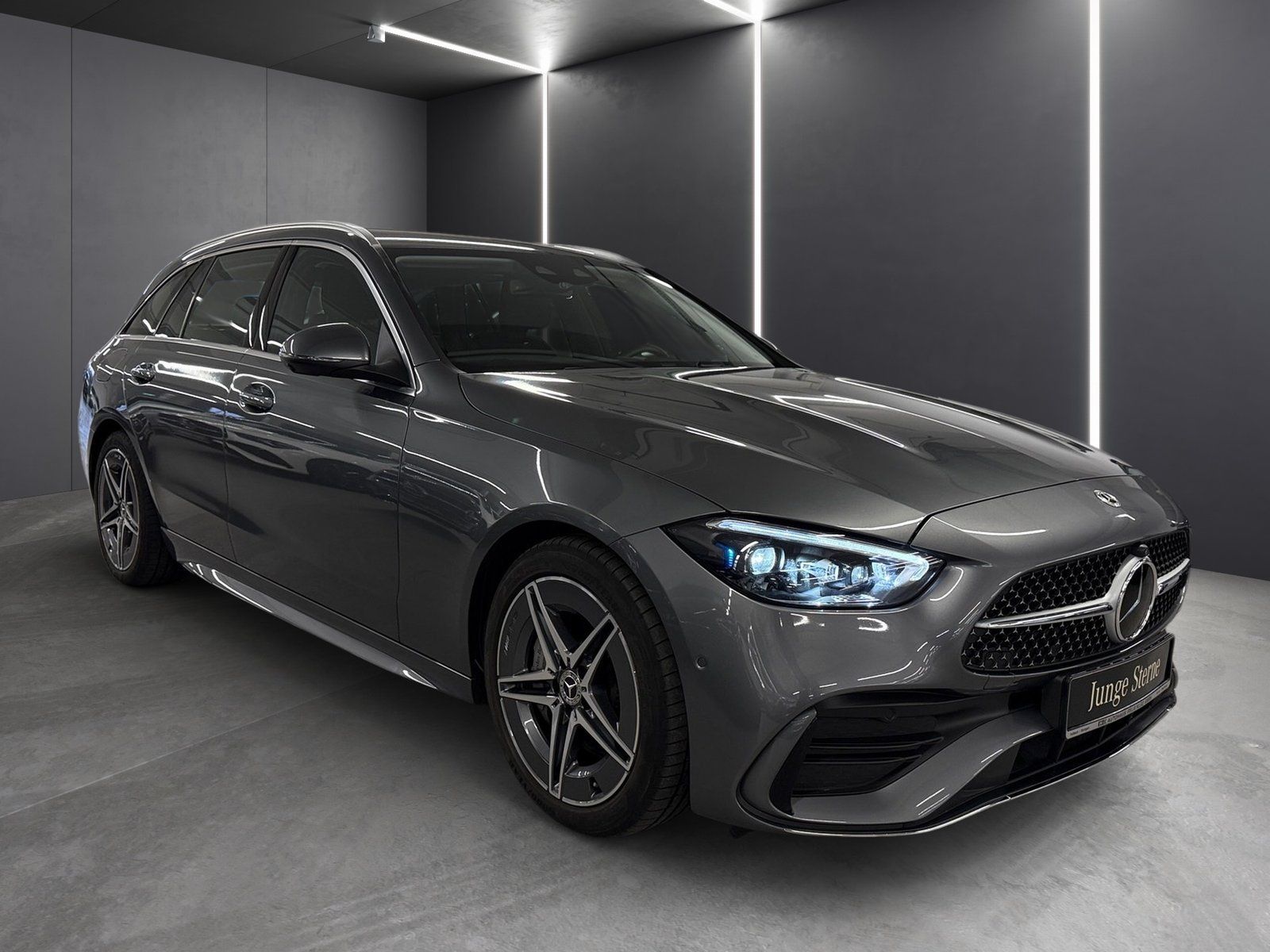 Fahrzeugabbildung Mercedes-Benz C 200 T AMG Prem.*Distronic*Totwink*360°*Memory*