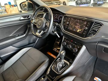 MYAUTOCENTER – Gebraucht- und Jahreswagen mit Werkstattservice in Pfaffenhofen Volkswagen T-Roc *R-Line*AHK*2-ZONEN*Navi*Spurhalte*