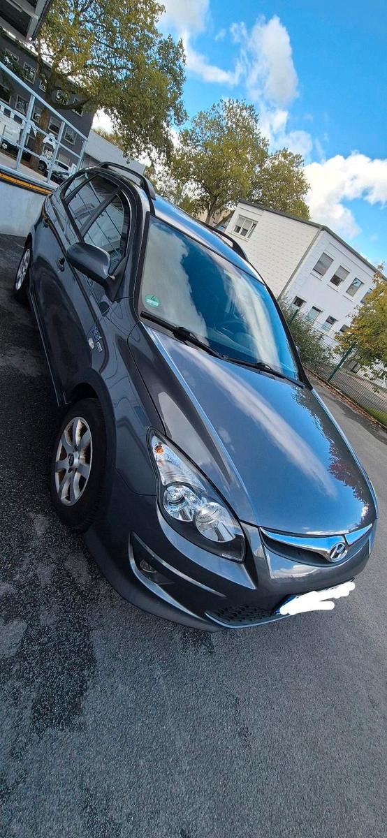 Hyundai i30 2011 — photo 11