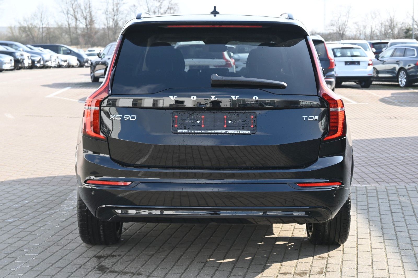 Fahrzeugabbildung Volvo XC90 T8 AWD Ultra Dark Recharge Plug-In Hybrid